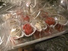 plateau de roses rouges thme blanc et rouge
