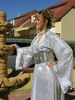 robe blanc argent ceinture large accompagn d'une somptueuse parrure