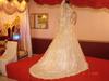 robe princesse blanche et motifs or avec voile assortie